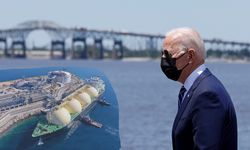 Biden temporarily halts approvals for LNG exports