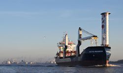 Wind-Powered Mast Sets Sail from England to Canada