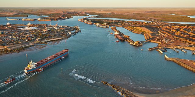 Cyclone Sean Forces Port Closures in Australia’s Pilbara