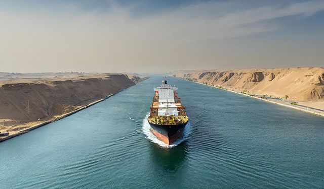 Houthi Attacks Cost Egypt $7 Billion in Suez Canal Revenue