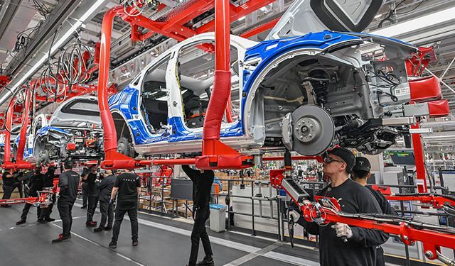 Tesla and Volvo suspend car production in Europe
