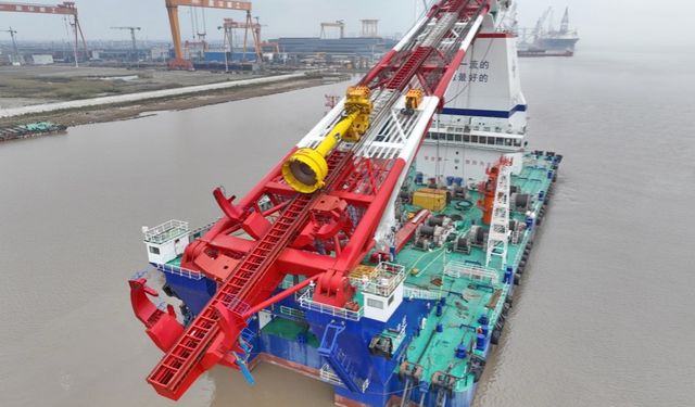 ZPMC Launches World's Largest Pile-Driving Vessel, Erhang Changqing