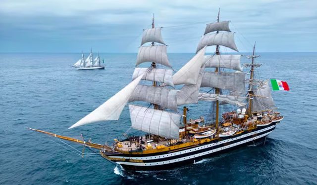 "World's Most Beautiful Ship" Amerigo Vespucci Visits Mumbai