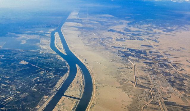 Egypt Tests New Suez Canal Extension