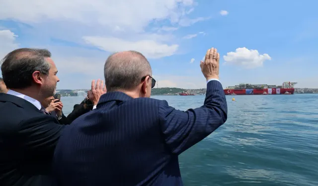 Osman Gazi FPU Begins Journey to Sakarya Gas Field