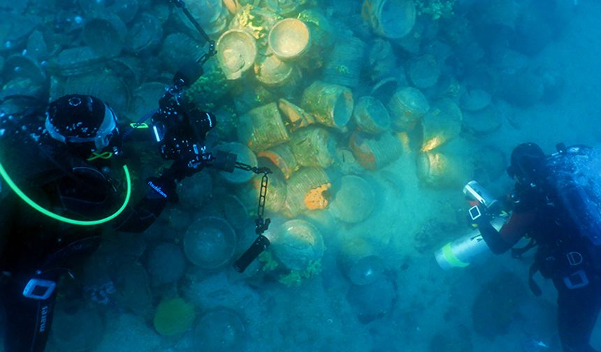 1500-Year-Old Shipwreck Unearthed Off Turkiye’s Ayvalik