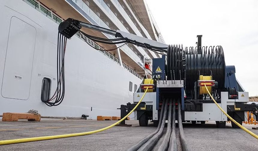 Cavotec Wins €7M Shore Power Contracts for Italian Ports