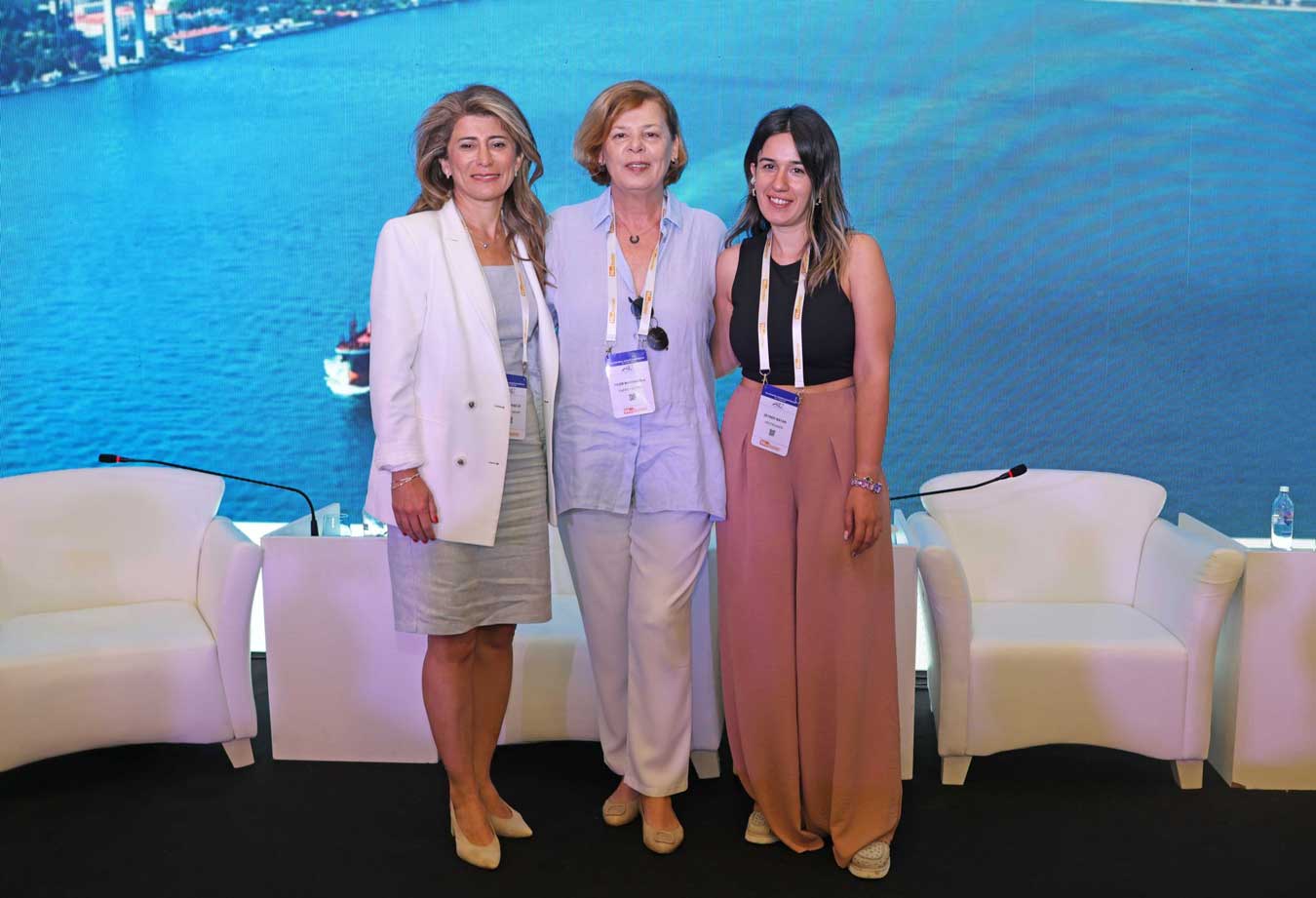 Burcu Meselik - Yesim Muhtaroglu - Zeynep Bayar