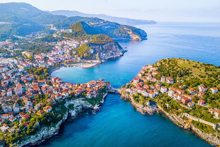 Turkey Black Sea Coast Top Attractions Stroll Historic Harborfront Amasra, from: https://www.planetware.com/tourist-attractions-/black-sea-coast-tr-is-bsc.htm