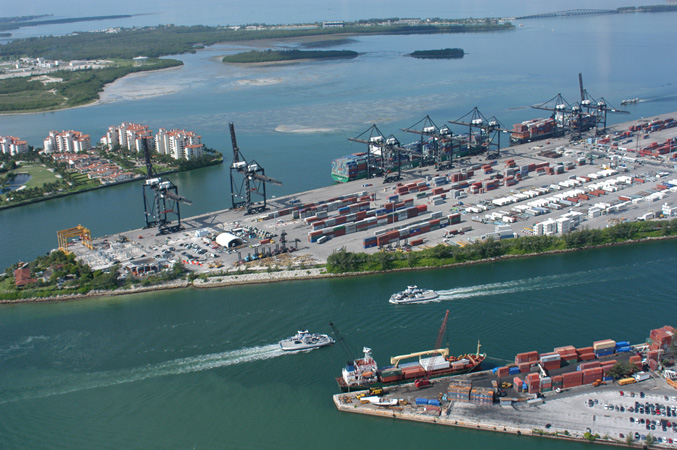 Port Of Miami Florida, img src: https://en.wikipedia.org/wiki/PortMiami