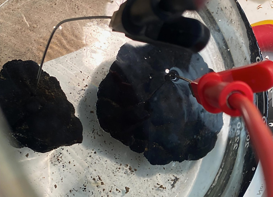 photo credit: https://scitechdaily.com/shocking-dark-oxygen-discovery-on-deep-ocean-floor-13000-feet-below-the-surface/
